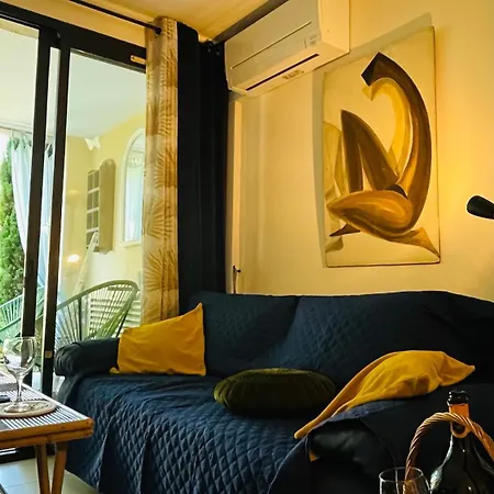 Piscine-parc-tennis Apartamento